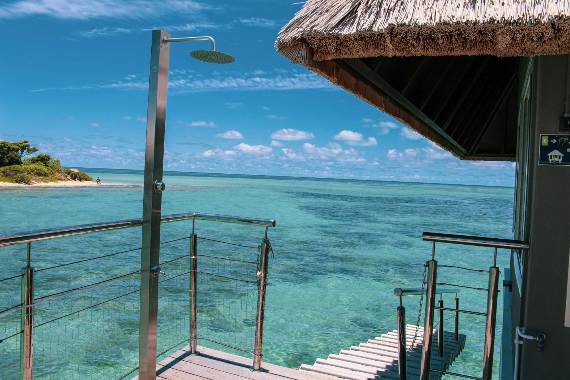 Doubletree By Hilton Noumea Ilot Maitre Resort Exterior photo